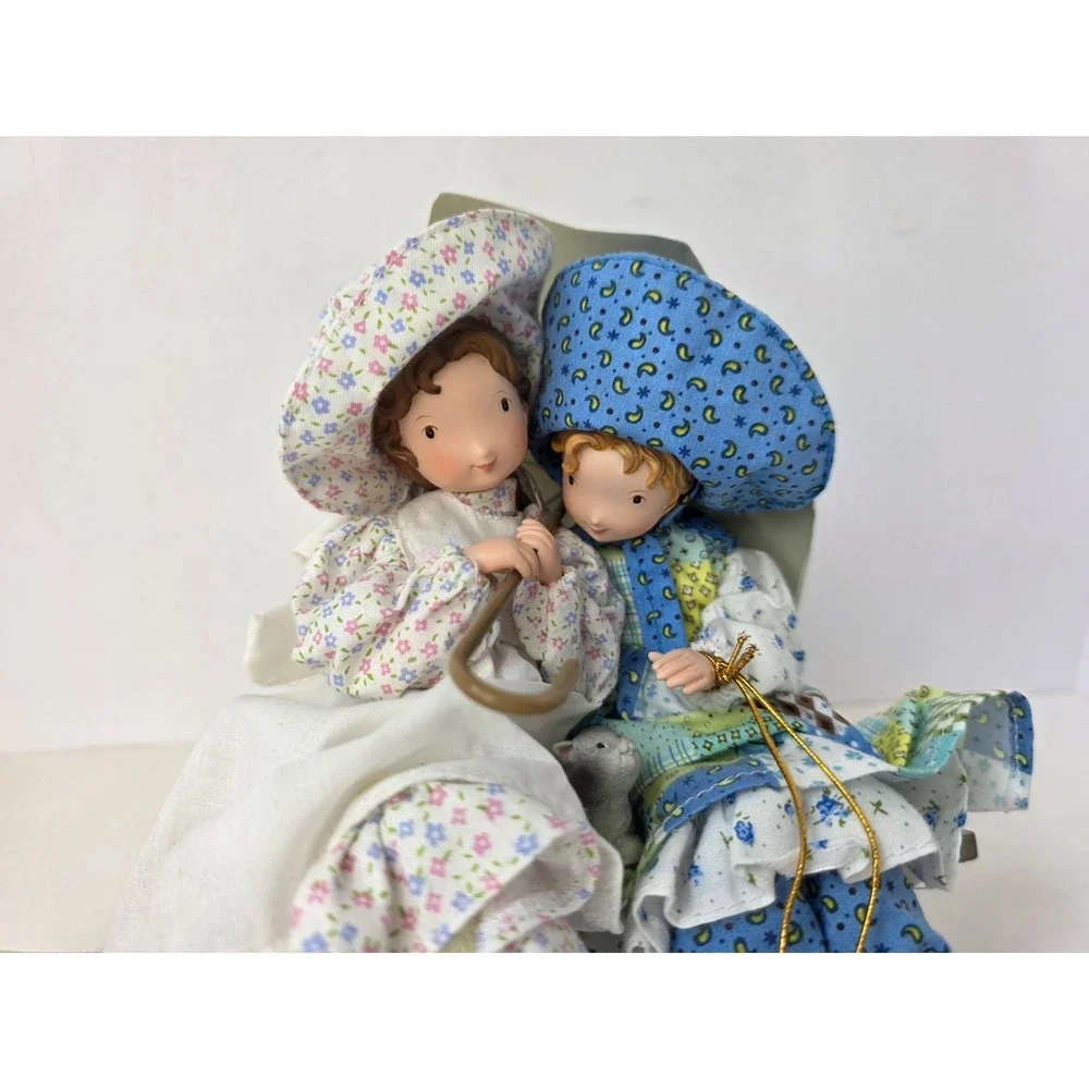 Holly Hobbie resin doll pair sitting on bench Sharing Shelter w/ tag